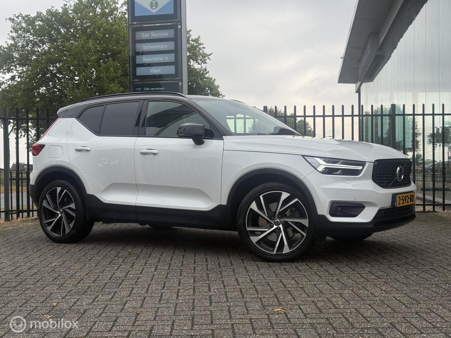 Volvo XC40 1.5 T5 Recharge R-Design|Pano|H/K|Carplay
